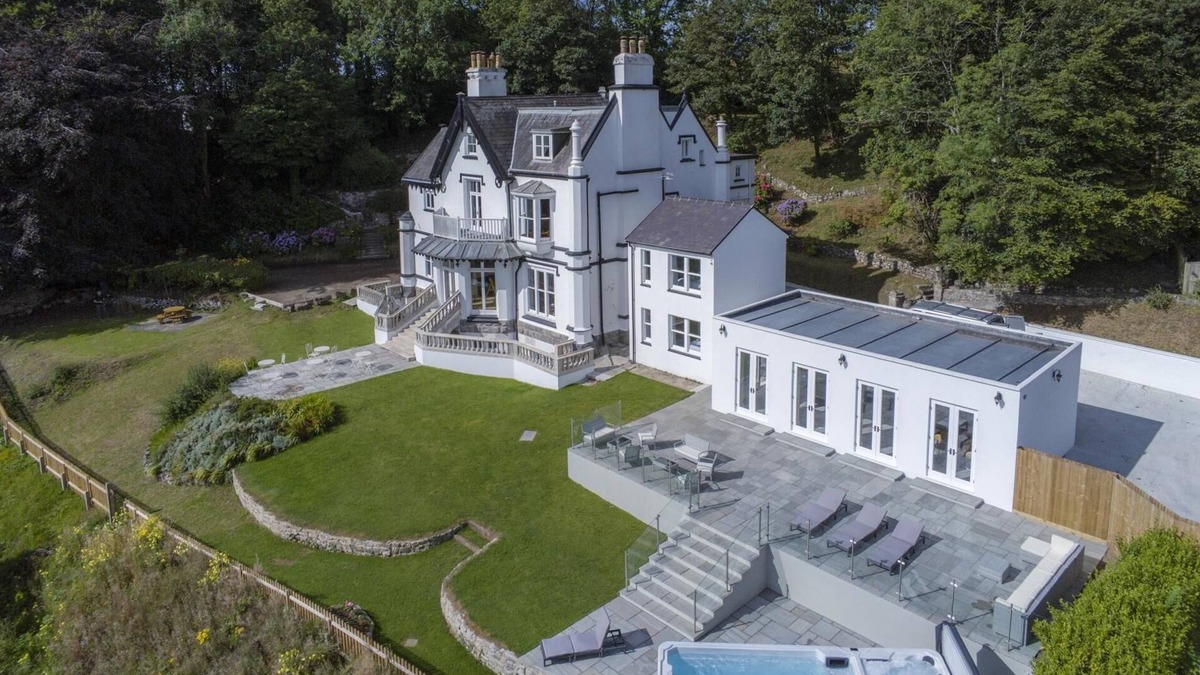 Penally Villa | Penally Manor - Luxurious Manor House - Tenby