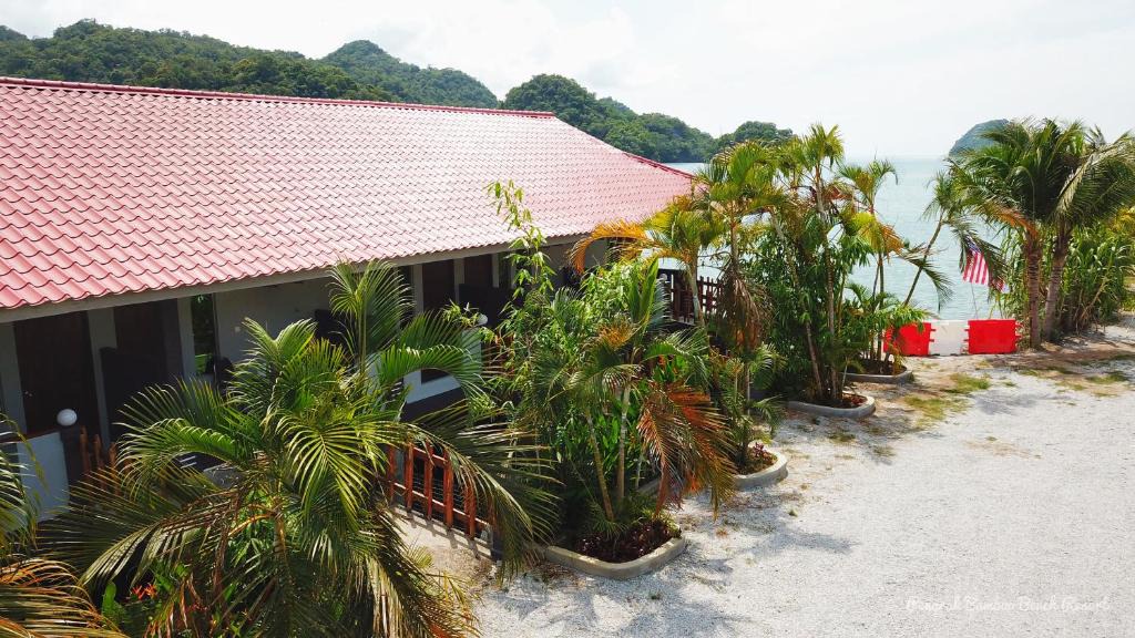 Kuah Hotel | Penarak Bamboo Beach Motel