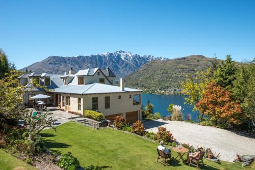 Queenstown Cabin | Pencarrow Boutique Lodge