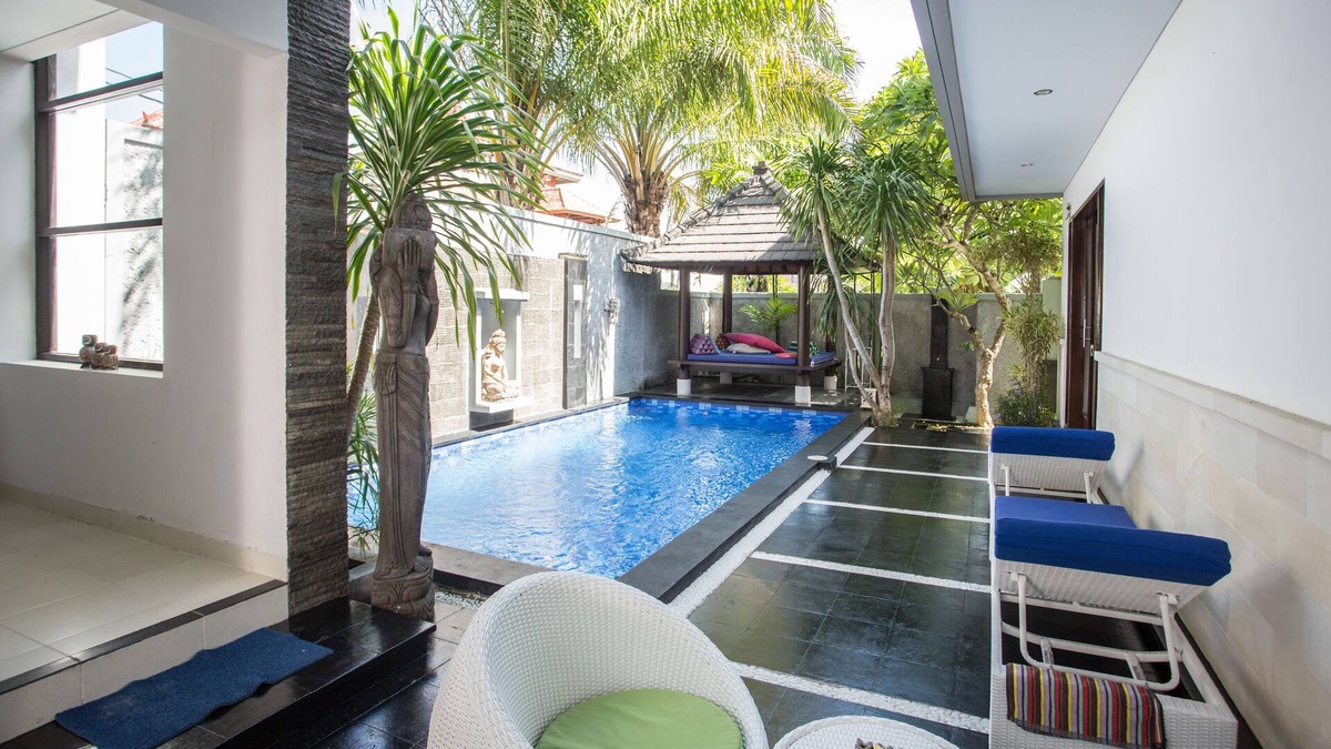 Laksmana Villa | PENELOPY VILLA 1 NEAR EAT STREET OBEROI.