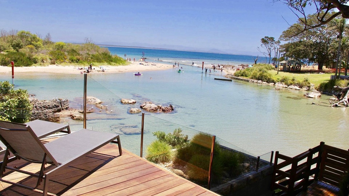 Currarong House | Peninsula - Absolute Waterfront, Currarong.