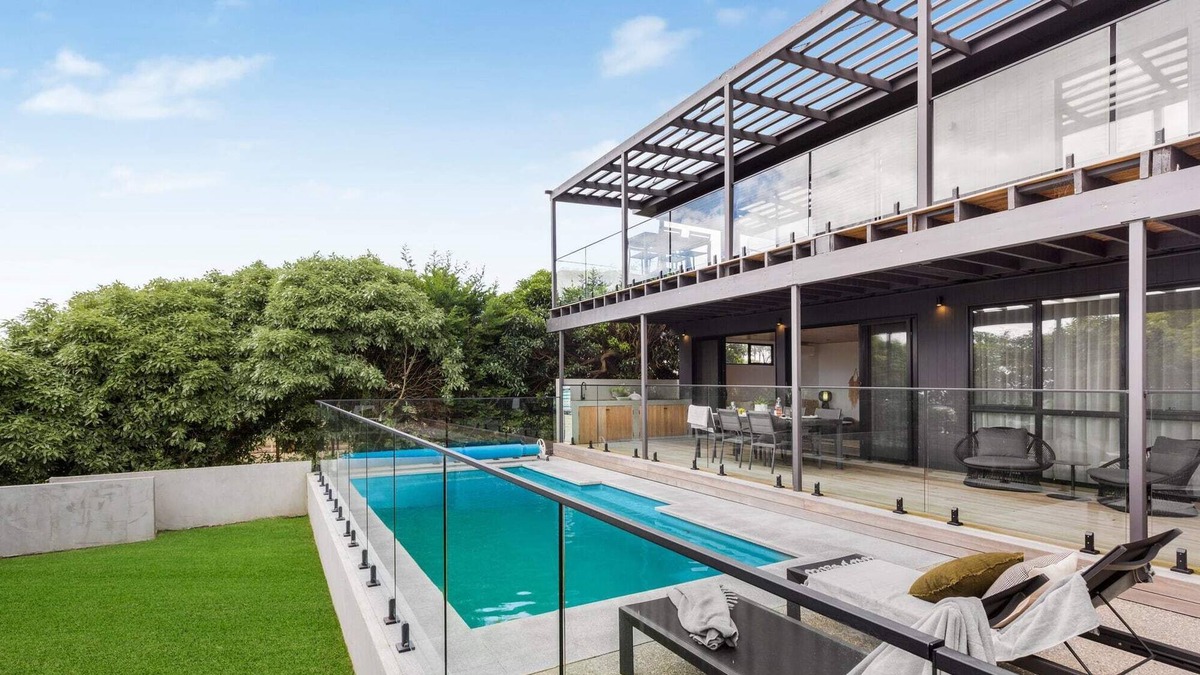 McCrae House | Peninsula Black Diamond - heated pool, water views