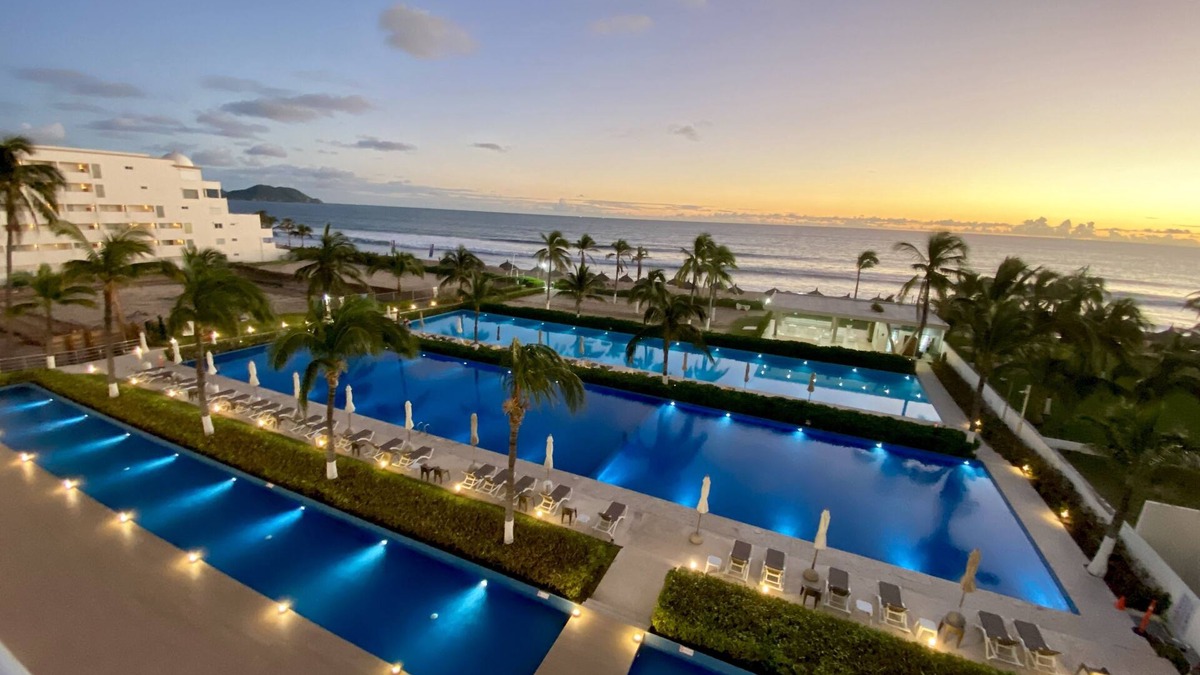 Cerritos Apartment | Peninsula Maravilloso Depa de 3 Recámaras Para 8 Personas, Vista al Mar + Playa