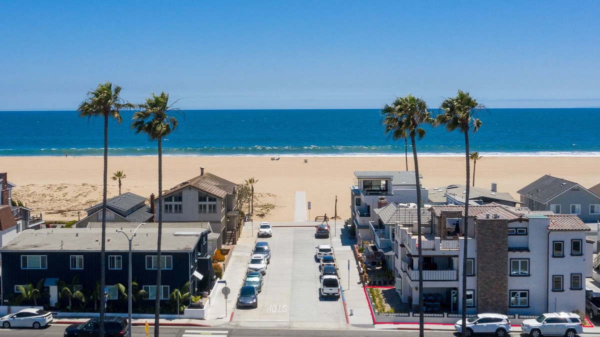 Balboa Peninsula Villa | Peninsula Penthouse