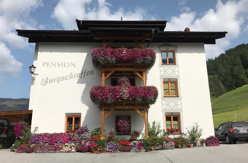 Fendels House | Pension Burgschroffen