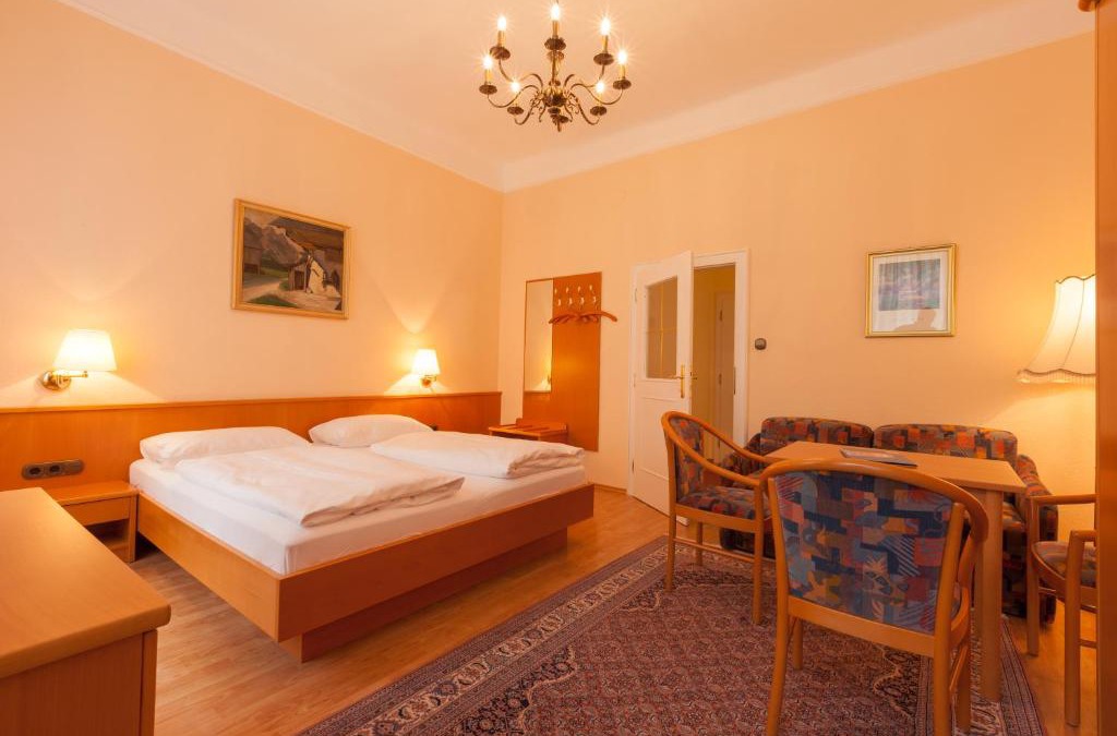 Baden Bed & Breakfast | Pension Elfy