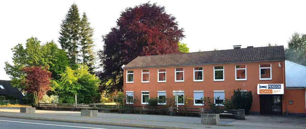 Hoevelriege House | Pension Highway 3