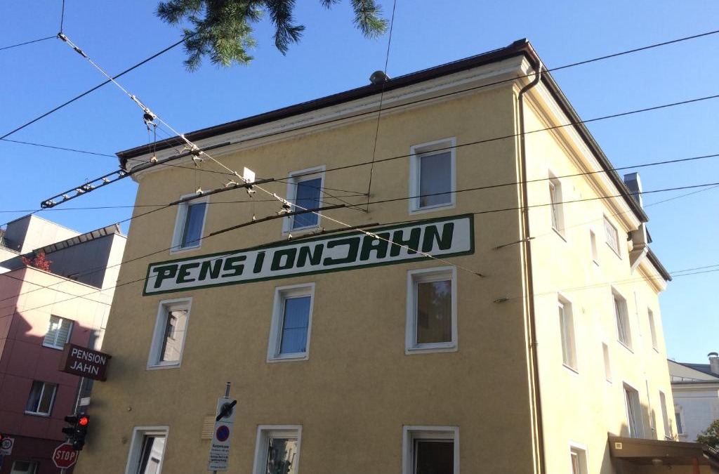 Elisabeth-Vorstadt Bed & Breakfast | Pension Jahn