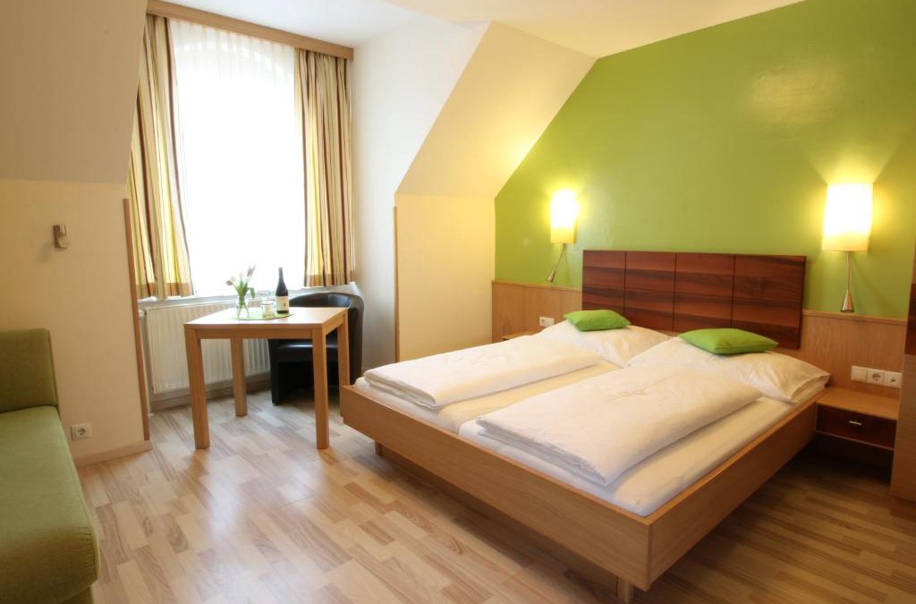 Podersdorf am See House | Pension Joseph Haydn