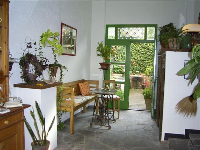 Ilversgehofen House | Pension Reuss - Hotel garni