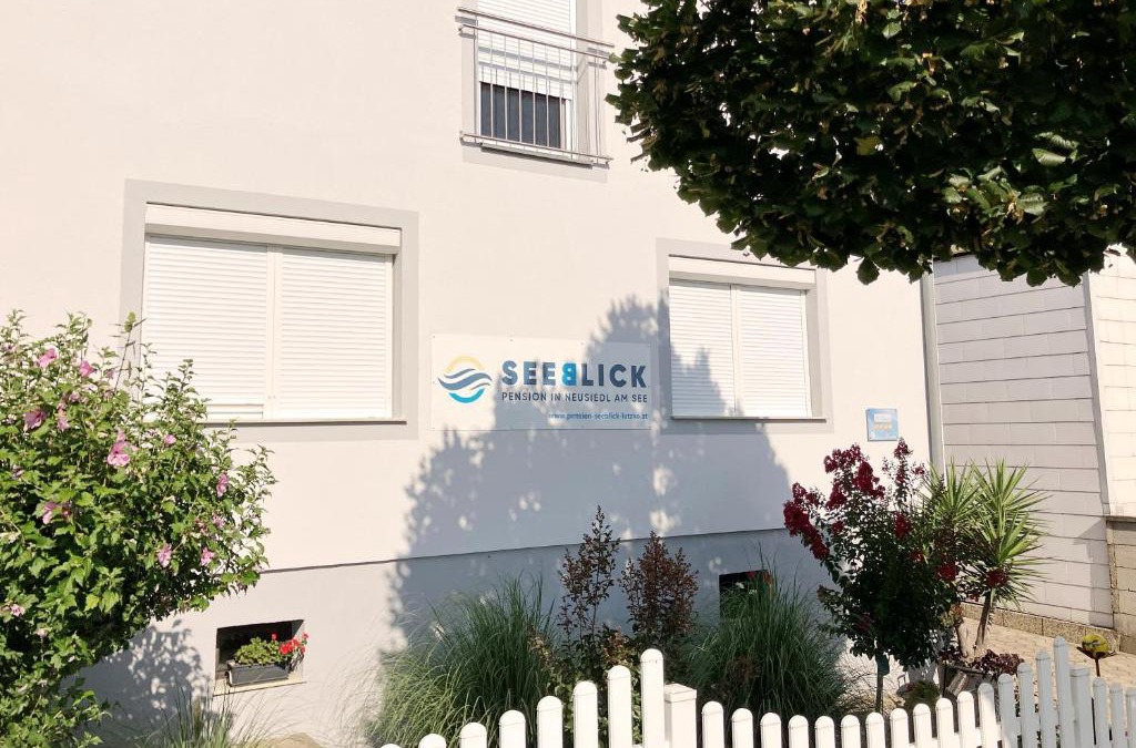 Neusiedl am See House | Pension Seeblick Latzko
