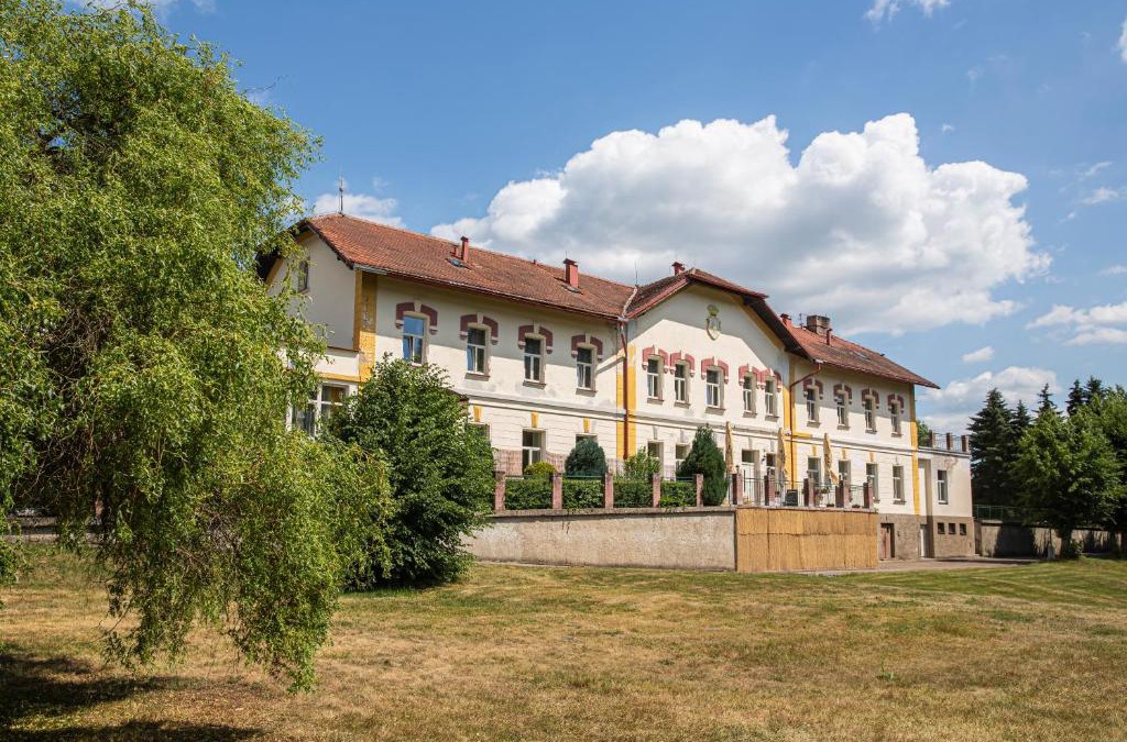 Cesky Sternberk House | Pension v parku Český Šternberk