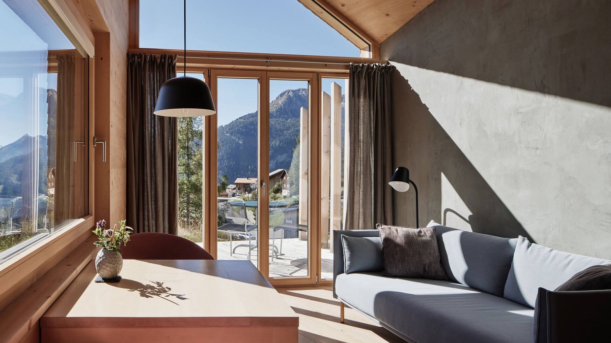 Mathon House | Pensiun Laresch