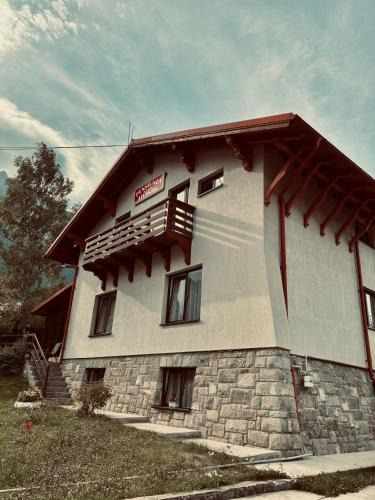 Busteni House | Pensiunea Atlantis