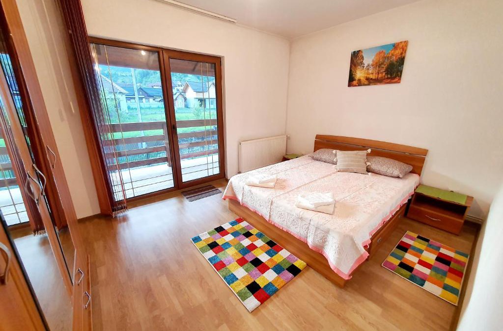 Rucar House | Pensiunea Geta