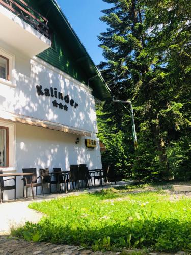 Busteni House | Pensiunea Kalinder