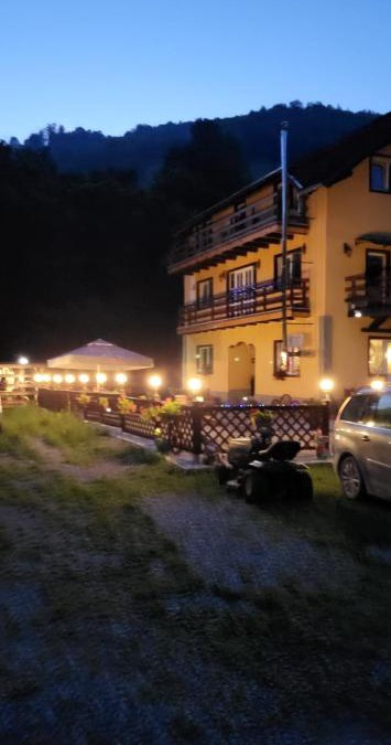 Poiana Marului House | PENSIUNEA Mari Haus
