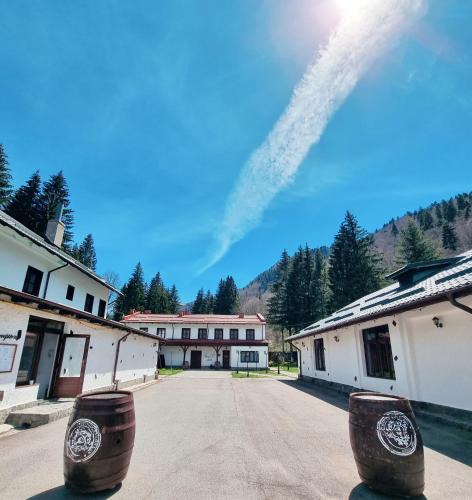 Azuga House | Pensiunea Rhein