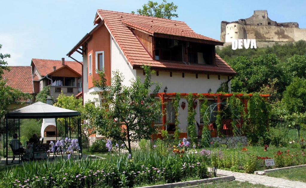 Deva House | Pensiunea Subcetate Deva