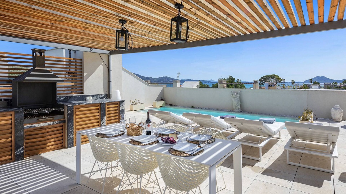 Puerto de Pollensa Apartment | Penthouse Apt Colomer by JS Villas