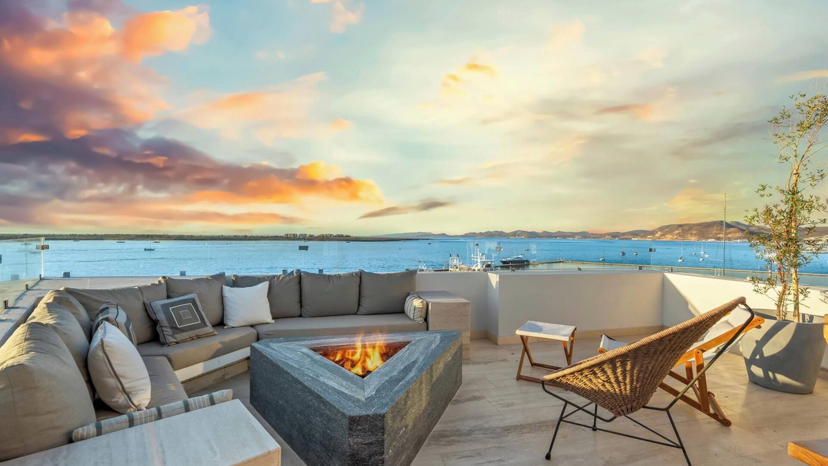La Paz Apartment | Penthouse at Vista Coral with Sunset Views at Marina Cortez in Downtown La Paz