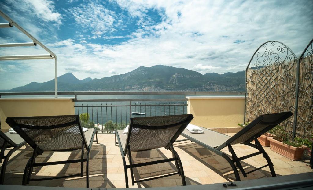 Brenzone sul Garda Apartment | Penthouse CASA ALKEA Masse Lake view