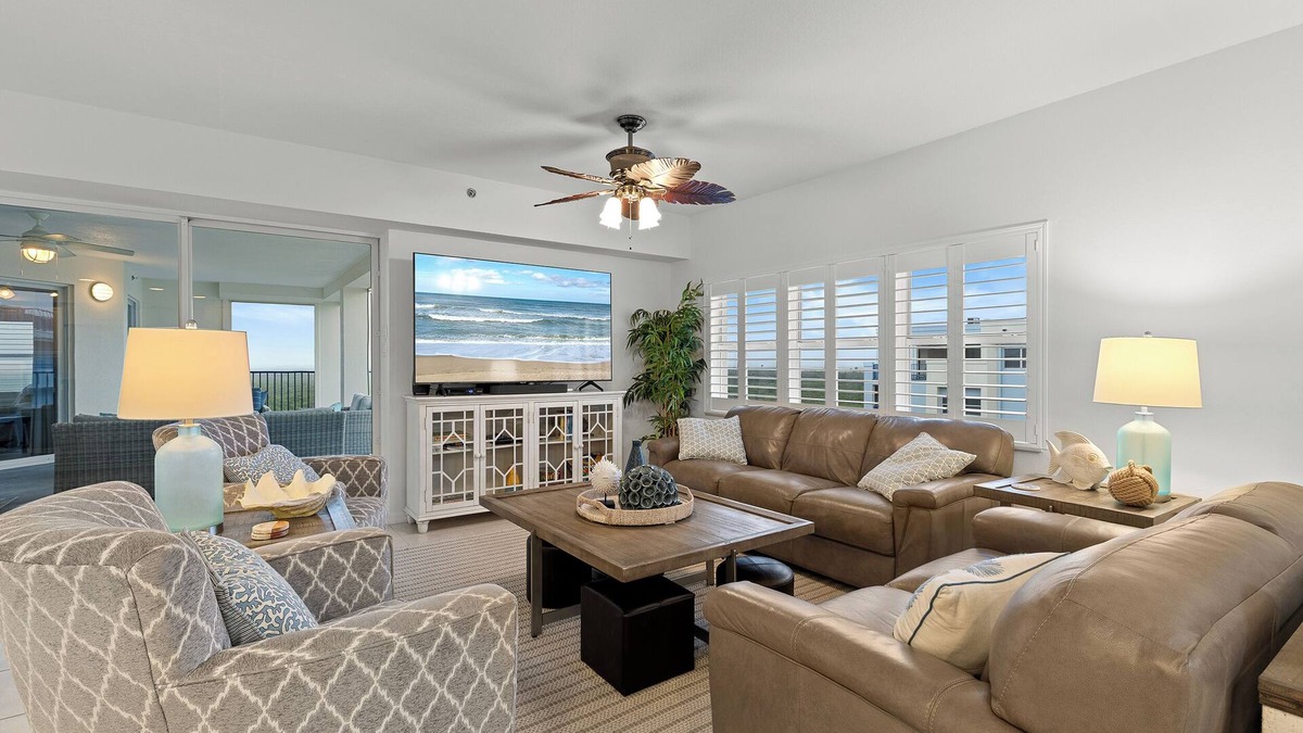 New Smyrna Beach Condo | ☀️ Penthouse- FAB Ocean Views- Oceanwalk 11-605 🌊