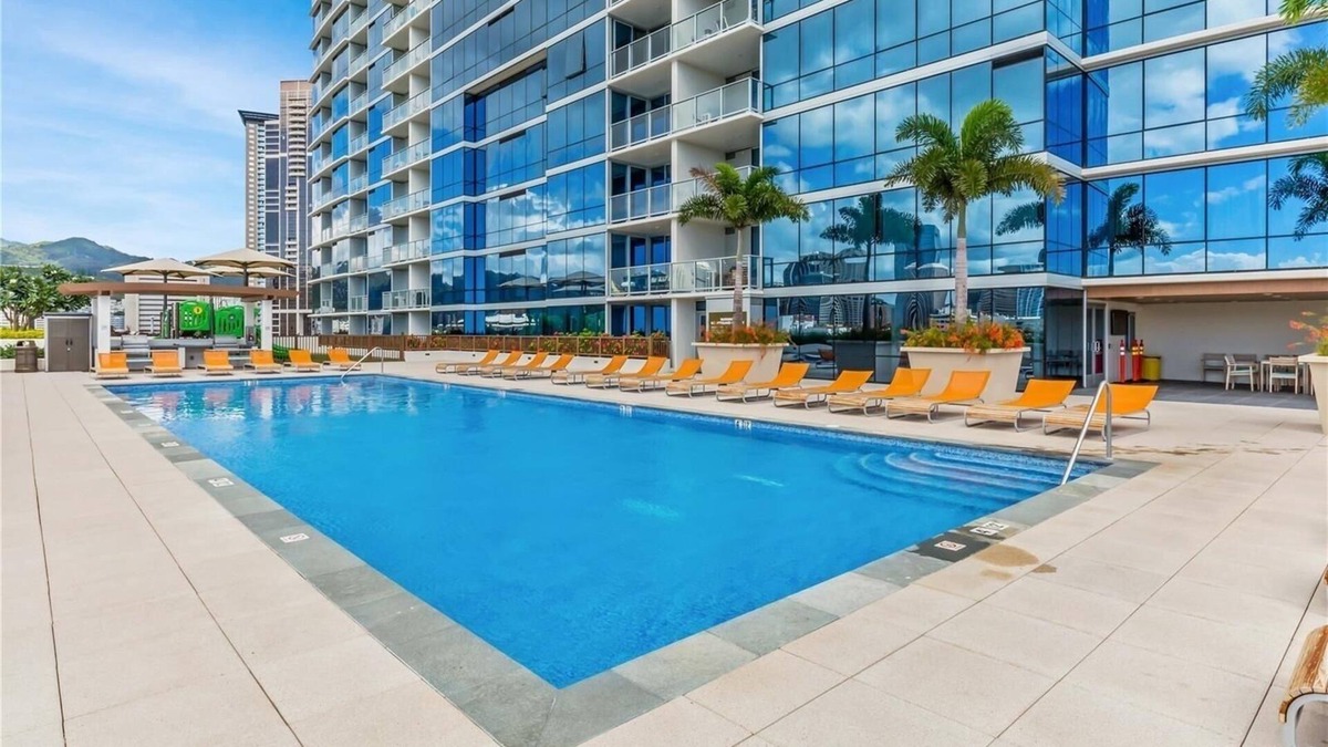 Kaka'ako House | Penthouse Floor, Ocean Views, Lanai, Pool, Hot Tub, Gym, Rec-Room, & Playground