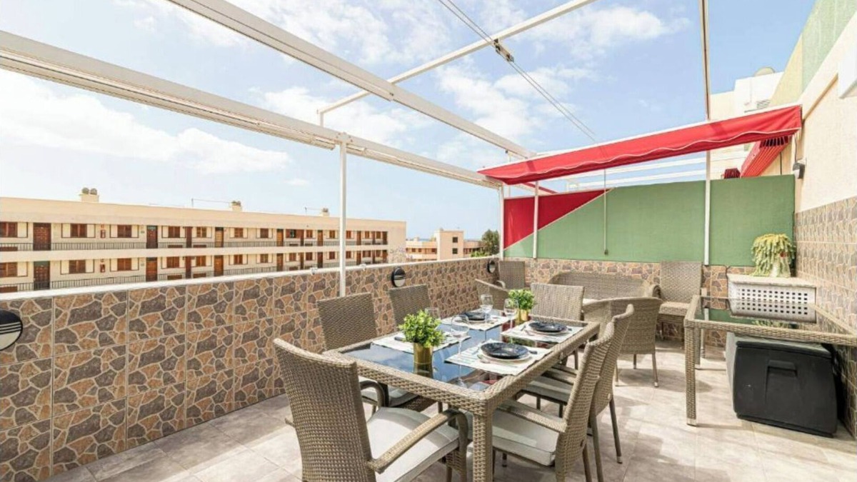 Los Cristianos Apartment | Penthouse Manureva by Pajarito Holidays