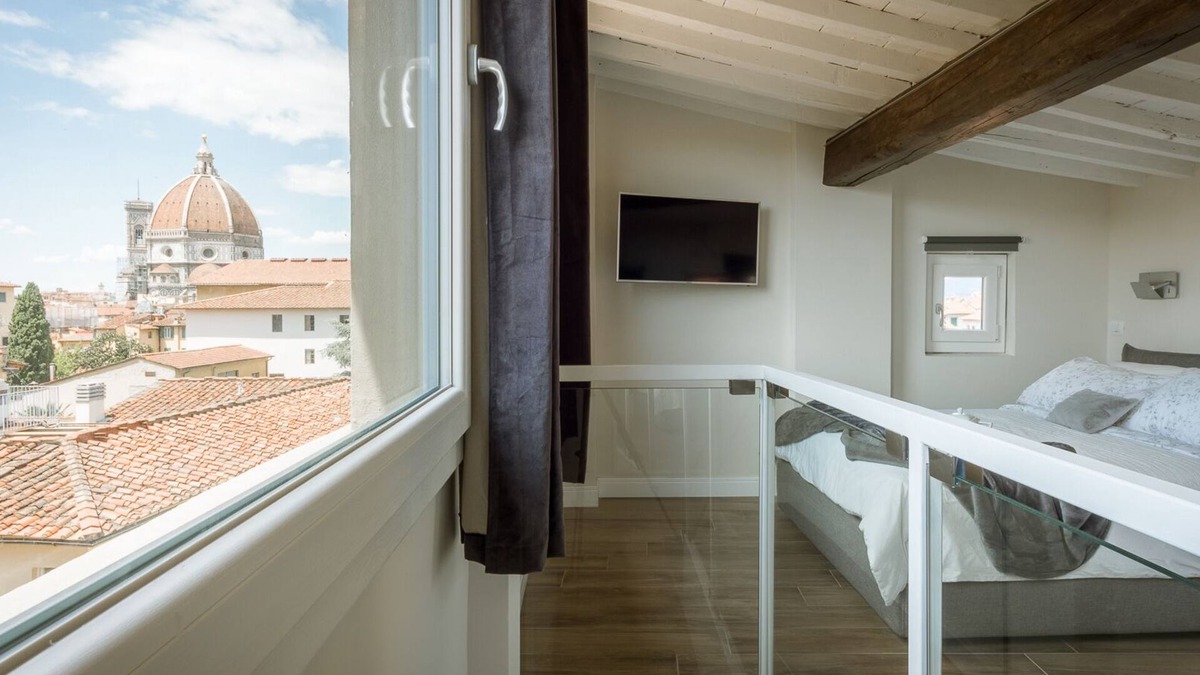 Sant' Ambrogio Apartment | Penthouse of the Stars
