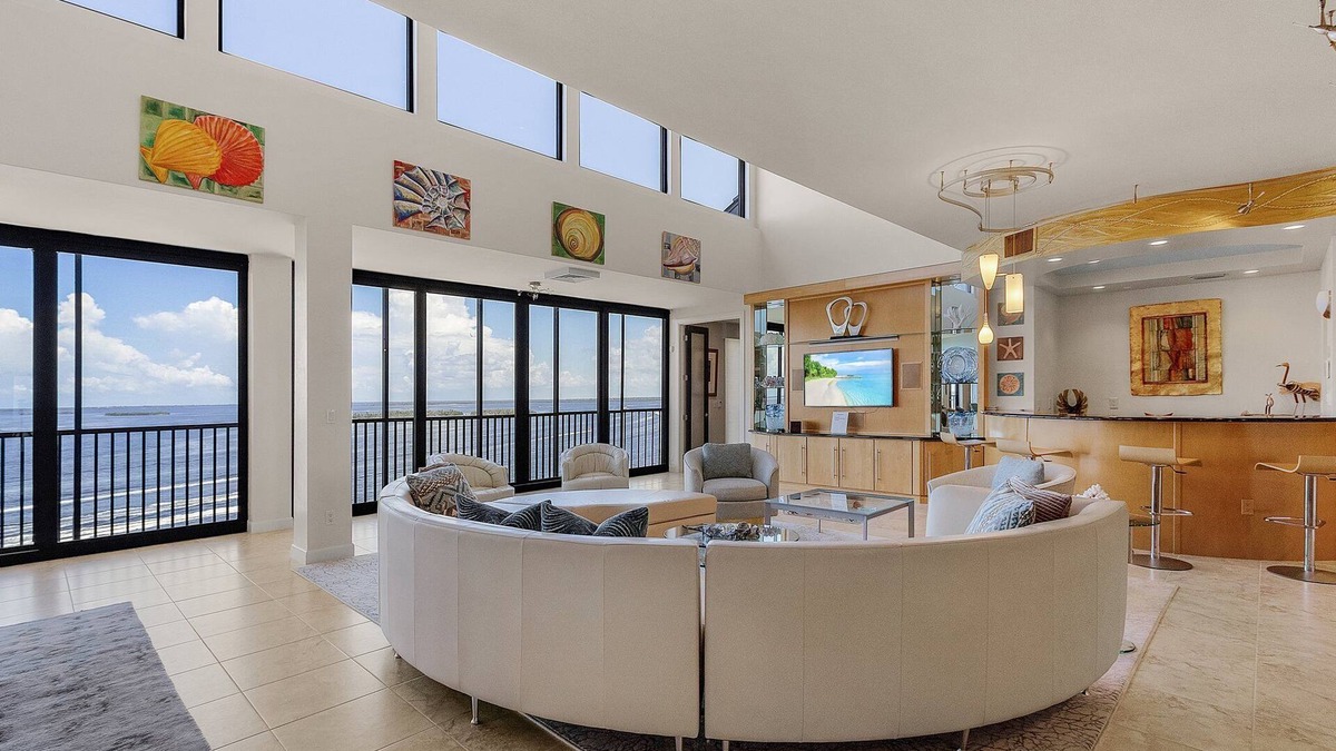Punta Rassa House | Penthouse on the Beach! Beautiful Sunset Views!
