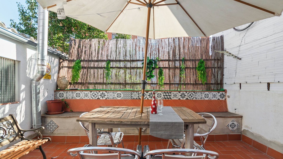 Sant Adria de Besos Apartment | Penthouse Studio with terrace, 15 min from BCN downtown, 8 min walk to the beach