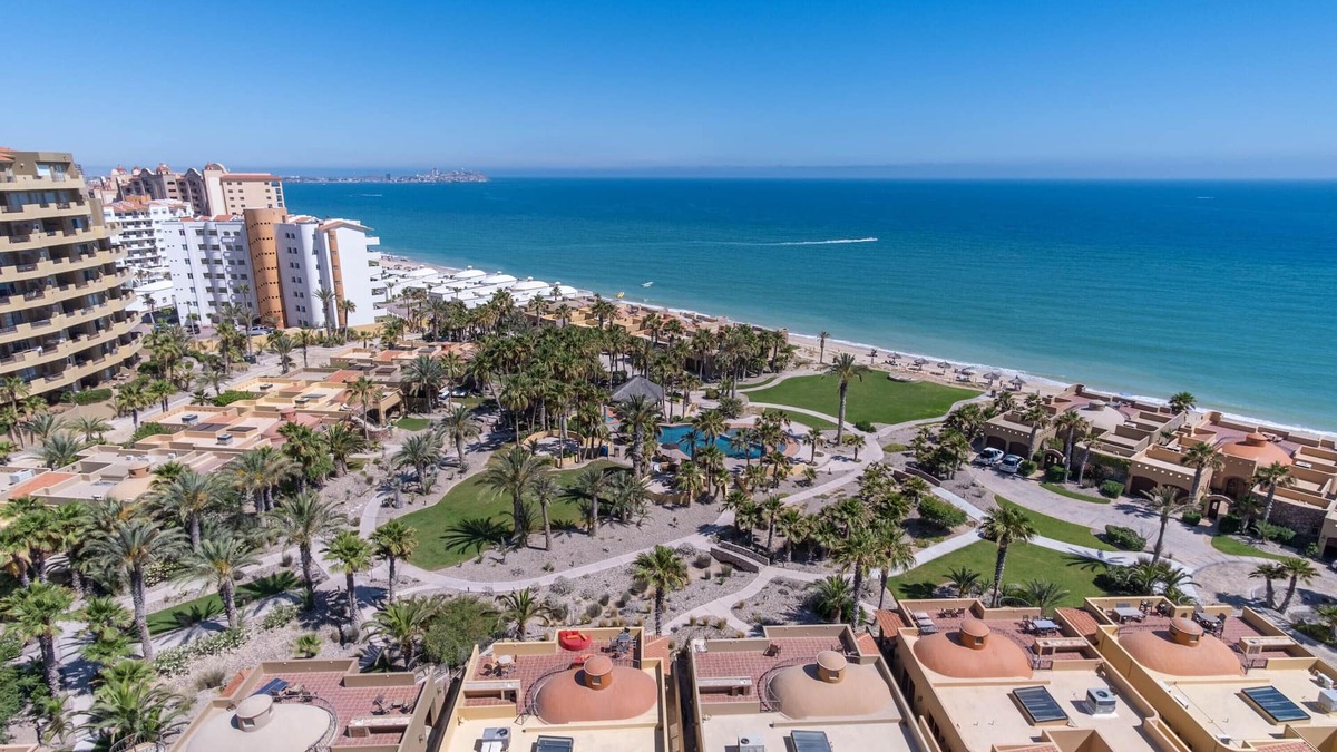 La Choya Condo | *Penthouse* Sleeps 12*/Hot Tub/Pool Table WiFi/Kings