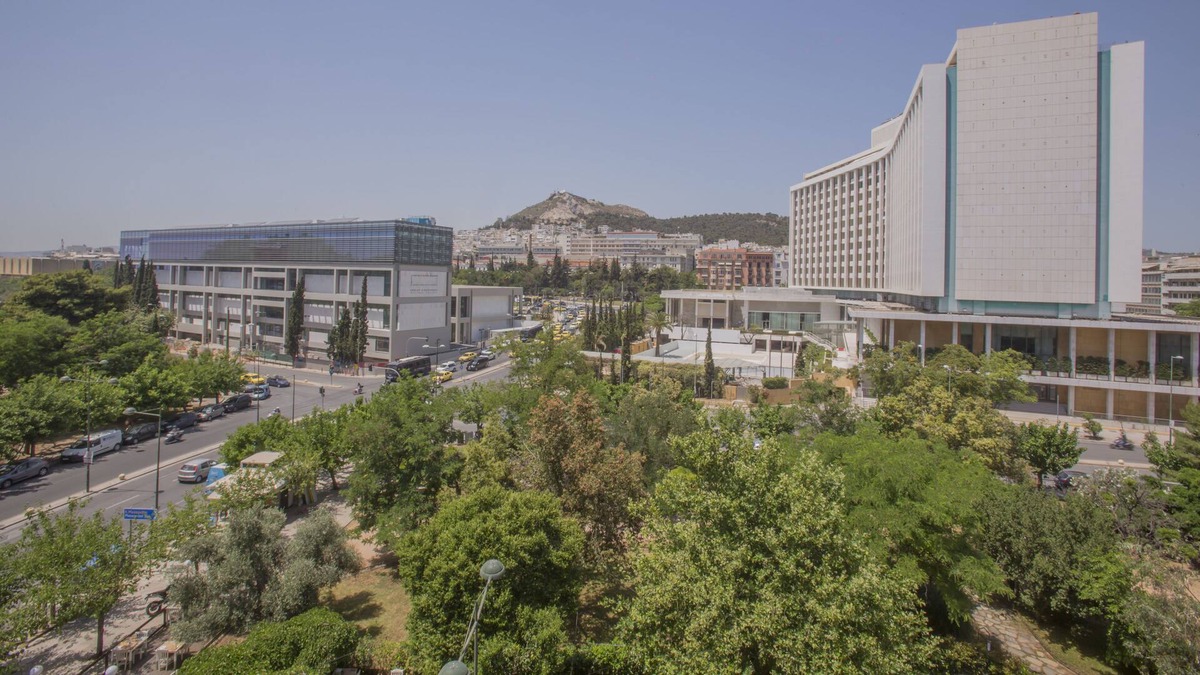 Ilisia Apartment | Penthouse Suite for 5 in the heart of Athens with stunning views of Lycabettus