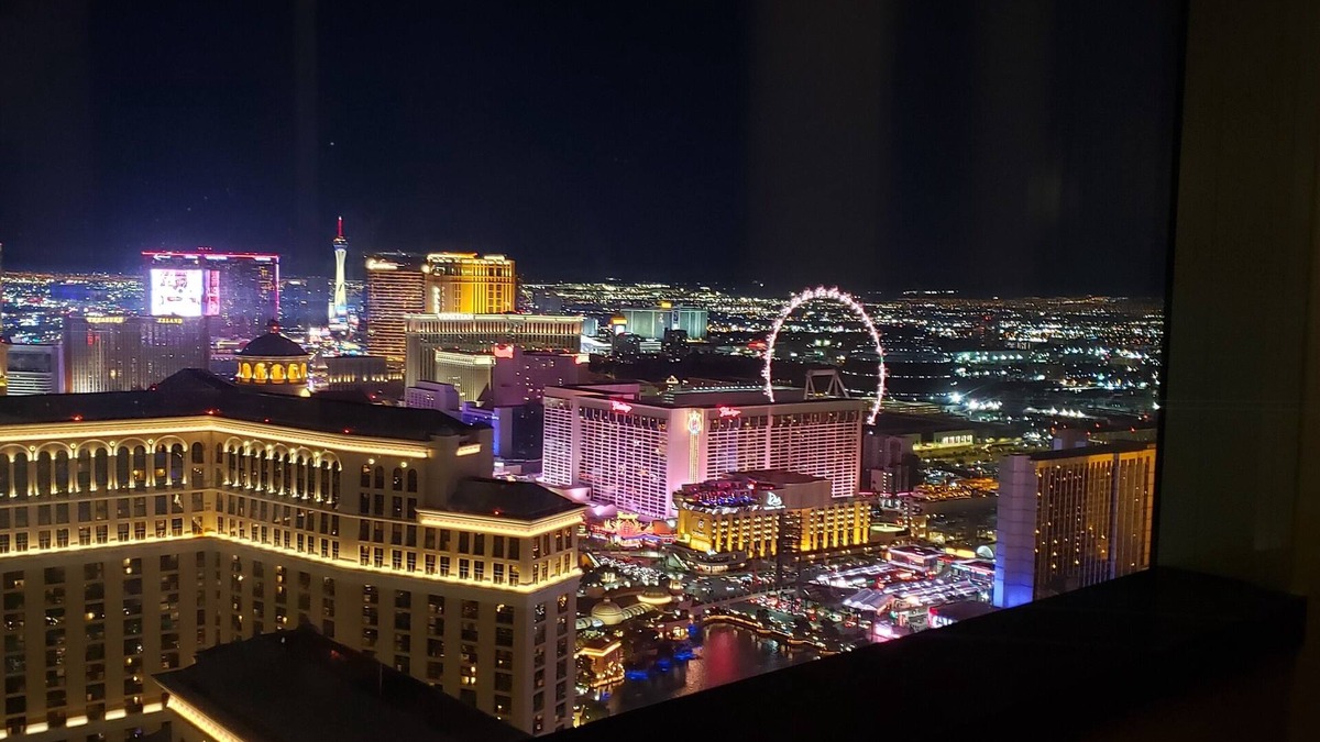 Las Vegas Hotel | Penthouse Suite Vdara Hotel 55thfl. 1BDR stunning Vegas strip views. City center