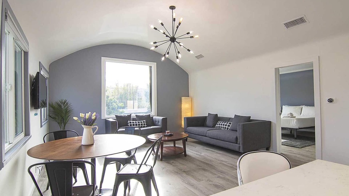 Hollywood House | Penthouse Two @ World Artists Living