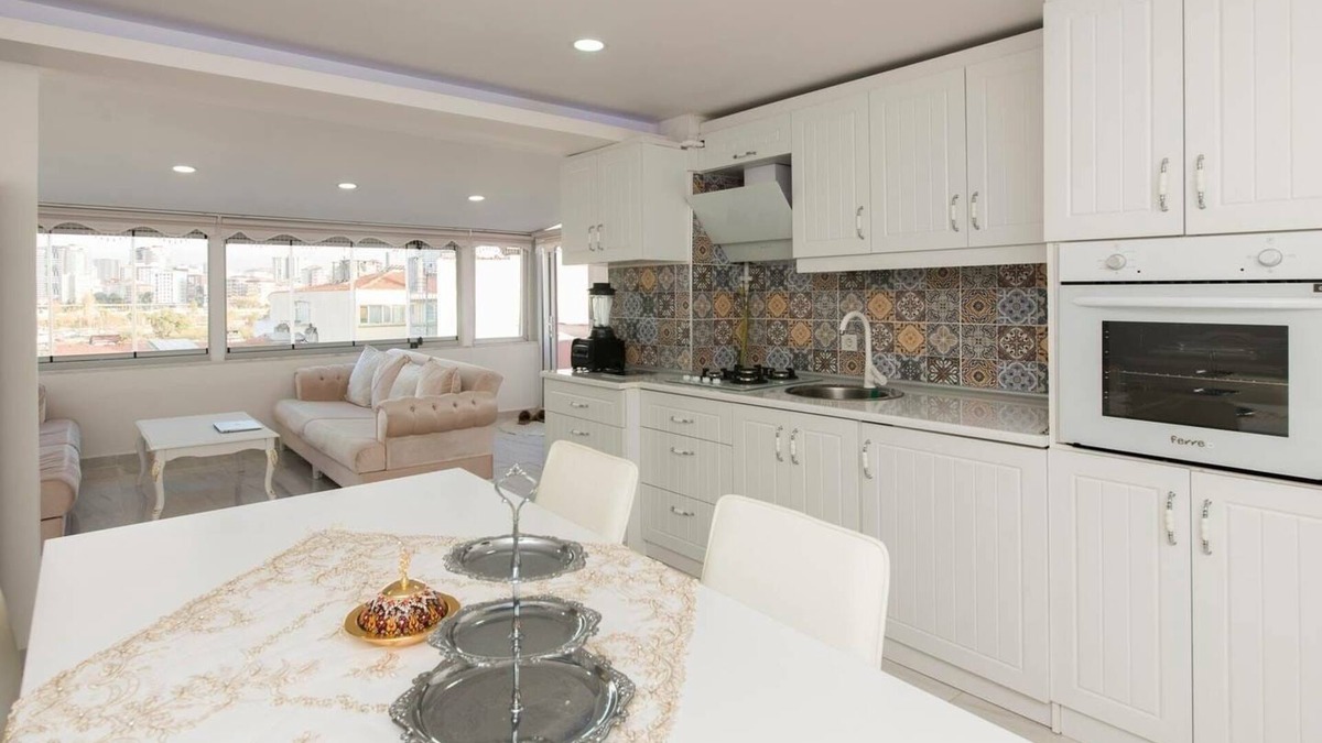 Moda Apartment | Penthouse with 4 bedrooms in Kadikoy center