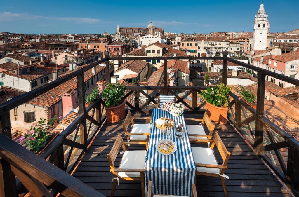 Castello Apartment | Penthouse with Rooftop Terrace and 360 Views of Venice - Venice5th