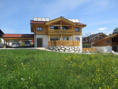 Lahntal House | Penthousewohnung mit Garten Sauna Pool