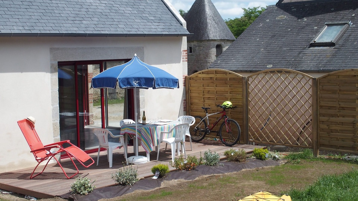Pluguffan Cottage | PENTY RENOVATED NEW IN AN OLD FARM - NEAR QUIMPER