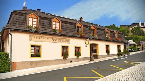 Poprad House | Penzión Pod bránou