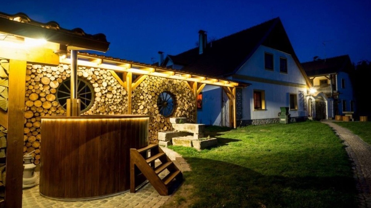 Nove Hrady House | Penzion Kamínek