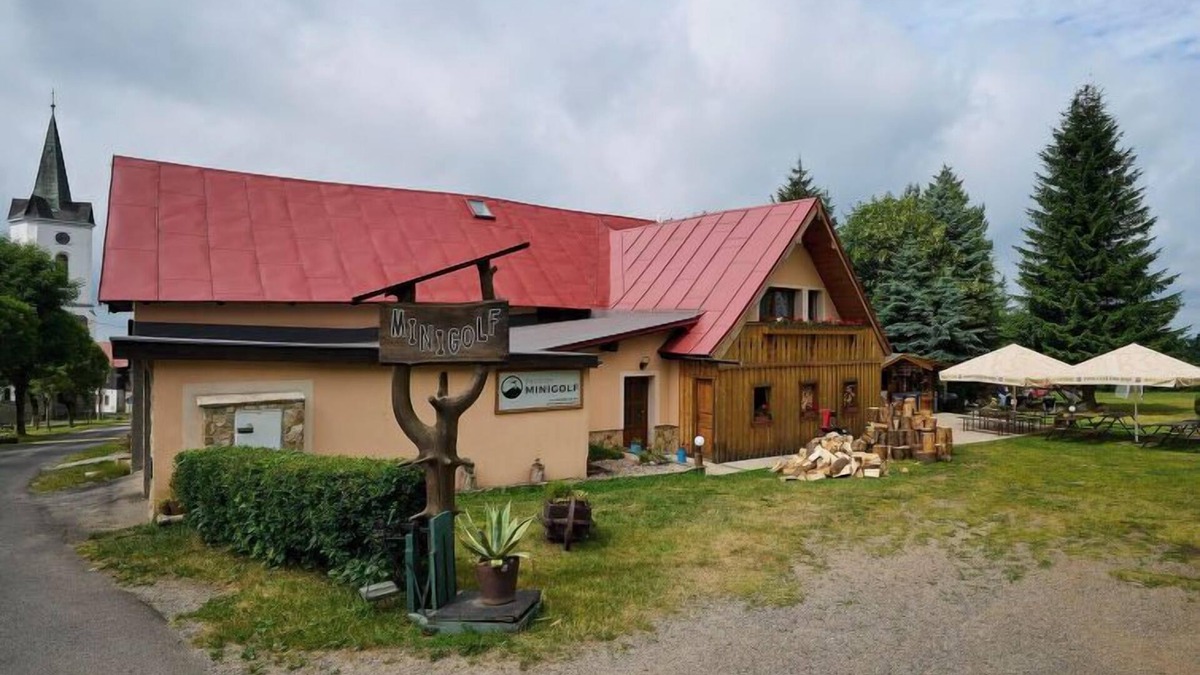 Prichovice House | Penzion minigolf Příchovice by Interhome