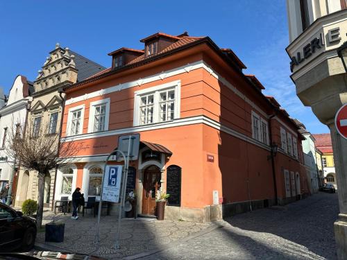 Chrudim House | Penzion Tlustá kachna