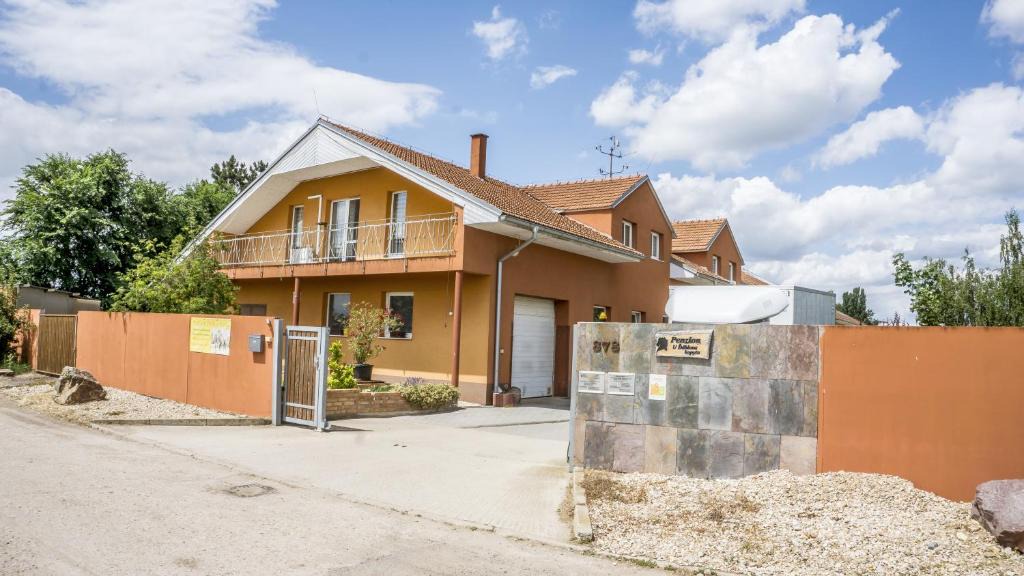 Rakvice House | Penzion U Ďáblova kopyta