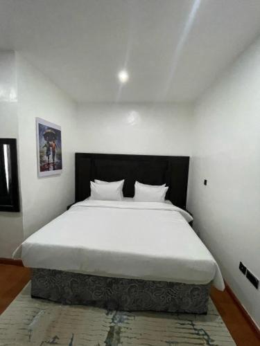 Lekki Hotel | PEPE Suites