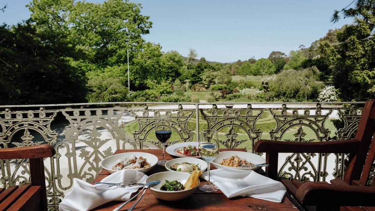 Bowral Hotel | Peppers Craigieburn