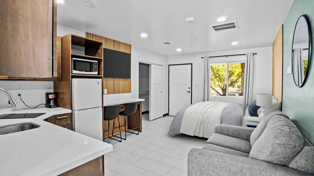 Safford Apartment | Peppertree Studios D7