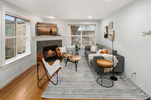 East Queen Anne House | Perch - Aurora Abode