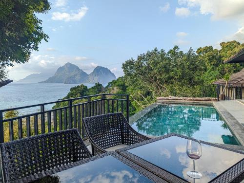 El Nido Villa | Perch El Nido's Seaview Villas overlooking Marimegmeg